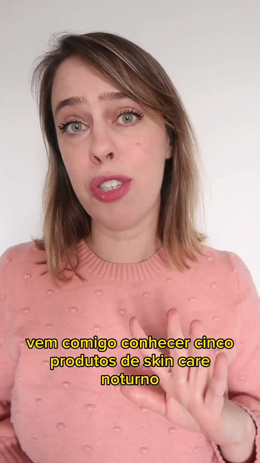 Aqui estão meus séruns noturnos favoritos.

Glycolic Night Serum da Drunk Elephant é excelente e deixa a minha pele muito uniforme.

O Sébium Night Peel da Bioderma é muito parecido com ele por também conter ácido glicólico e não custar tão caro quanto.

Já o Retinol B3 da La Roche-Posay também dá uma ótima resposta na minha pele, deixando mais iluminada e unforme.

Assim como Genifique da Lancôme, que é super levinho.

Para finalizar o skincare, o óleo facial da Guerlain é excelente, dando sensação de pele macia no dia seguinte.

#LTKbrasil #LTKbeauty