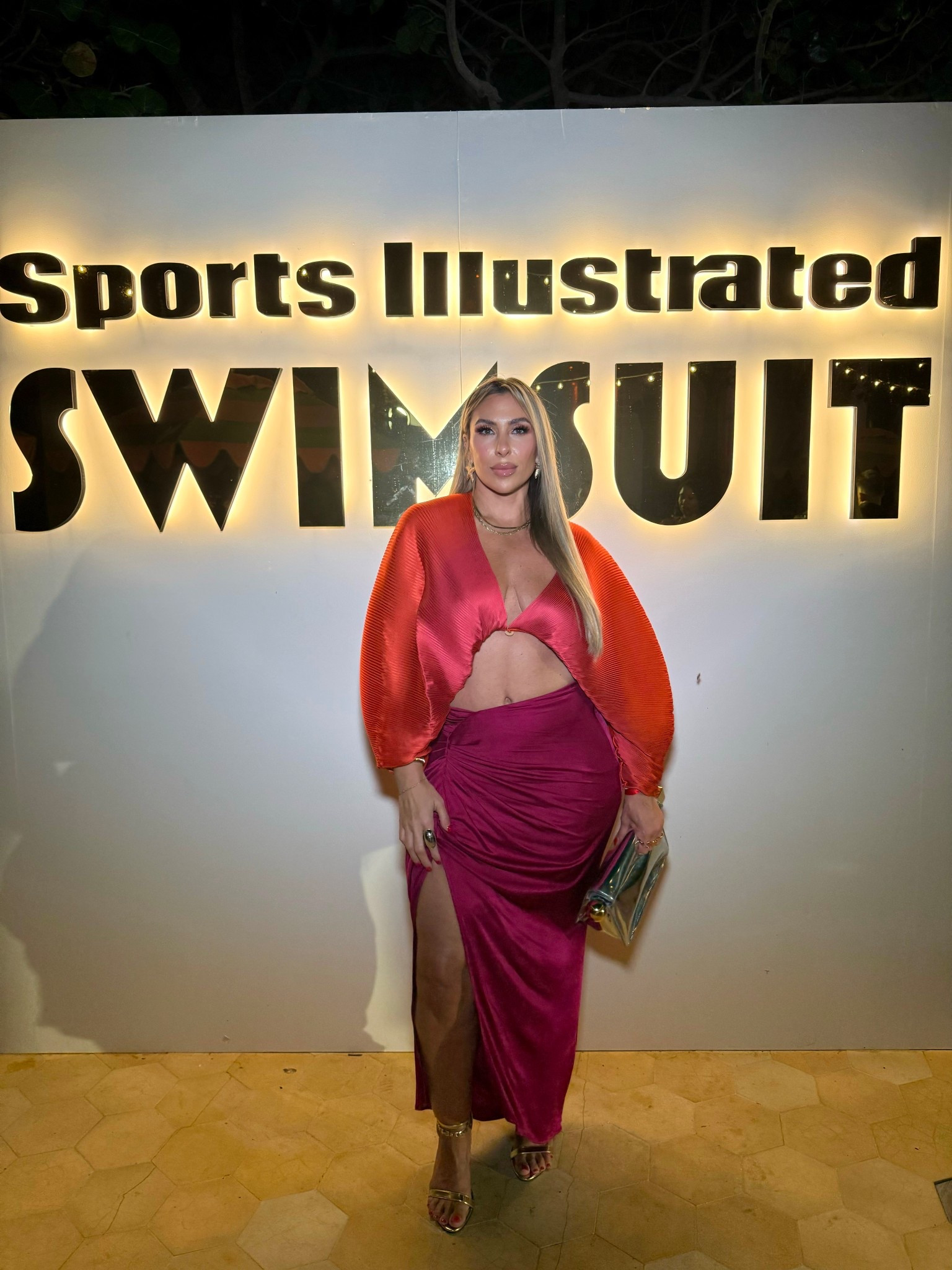 Midsize Event Look 

The top (splurge) well worth it size XL. also has matching pants that I did order  but they very long and needed alterations.

The skirt (part of a Jlux Set: bodysuit and skirt) wearing skirt in a size L but needdd a mediums (runs big and stretchy side down 1-2 sizes)

accessories linked 

Gold heels wearing the 4 inch also linked the shorter heel length that is more comfortable. 


#LTKStyleTip #LTKMidsize #LTKSummerEdit #LTKMidsize #LTKSummerEdit #LTKStyleTip