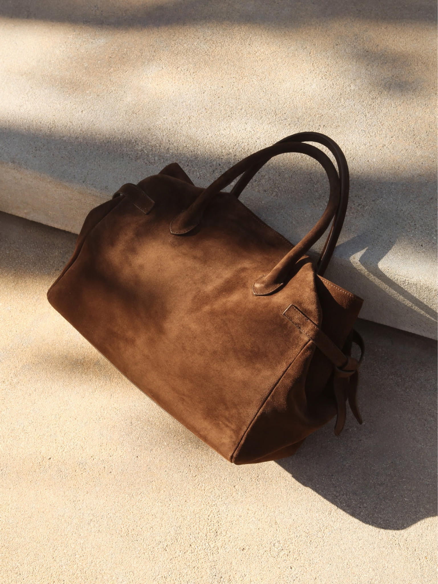 Suede totes 🤎

𝐻𝒾𝒾𝒾, 𝓁𝑜𝓋𝑒𝓁𝓎! 𝐹𝑜𝓁𝓁𝑜𝓌 𝓂𝓎 𝓈𝒽𝑜𝓅, 𝒶𝓃𝒹 𝑔𝑒𝓉 𝓂𝓎 𝑒𝓍𝒸𝓁𝓊𝓈𝒾𝓋𝑒 𝒶𝓅𝓅-𝑜𝓃𝓁𝓎 𝒸𝑜𝓃𝓉𝑒𝓃𝓉! 𝒮𝑜 𝑔𝓁𝒶𝒹 𝓎𝑜𝓊'𝓇𝑒 𝒽𝑒𝓇𝑒. 

chic, aesthetic, trending, stylish, minimalist style, affordable, home, decor, interior design, beauty, ootd, dupe, look for less, y2k, Amazon, Amazon fashion, Amazon finds, Amazon home, Amazon style, fall fashion, fall home decor, fall style, fall home, thanksgiving, holiday, fall outfit, seasonal, decor, decorations, Christmas, Christmas decorations, winter fashion, winter style, New Year’s Eve, family photos, winter outfit, winter home #tote #totebag #handbag #dupe #suede 

#LTKWorkwear #LTKItBag #LTKStyleTip