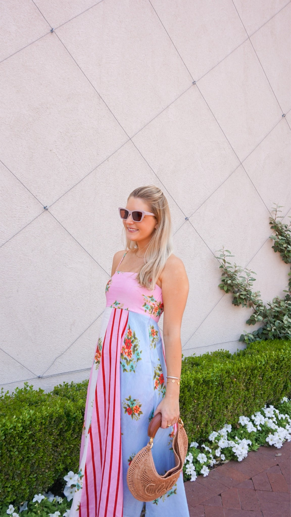 Caroline styled this easy, pulled-together look with warm days in mind. Light layers, soft color, and statement accessories (all from Saks) that feel just right for the season ahead!
–
#SaksPartner
#Saks
#Liketkit
@Shop.LTK
