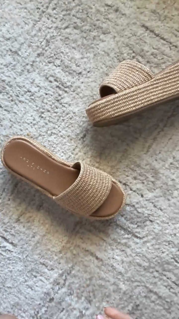Platform sandals
Sandals 

#LTKSeasonal