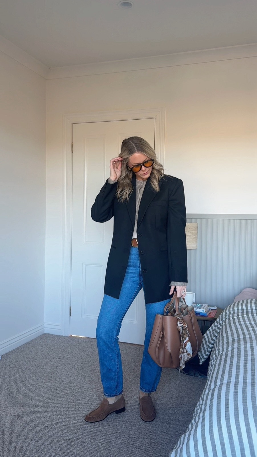 My Monday work uniform - jeans and a blazer 🩵🖤

#LTKaustralia #LTKworkwear #LTKstyletip