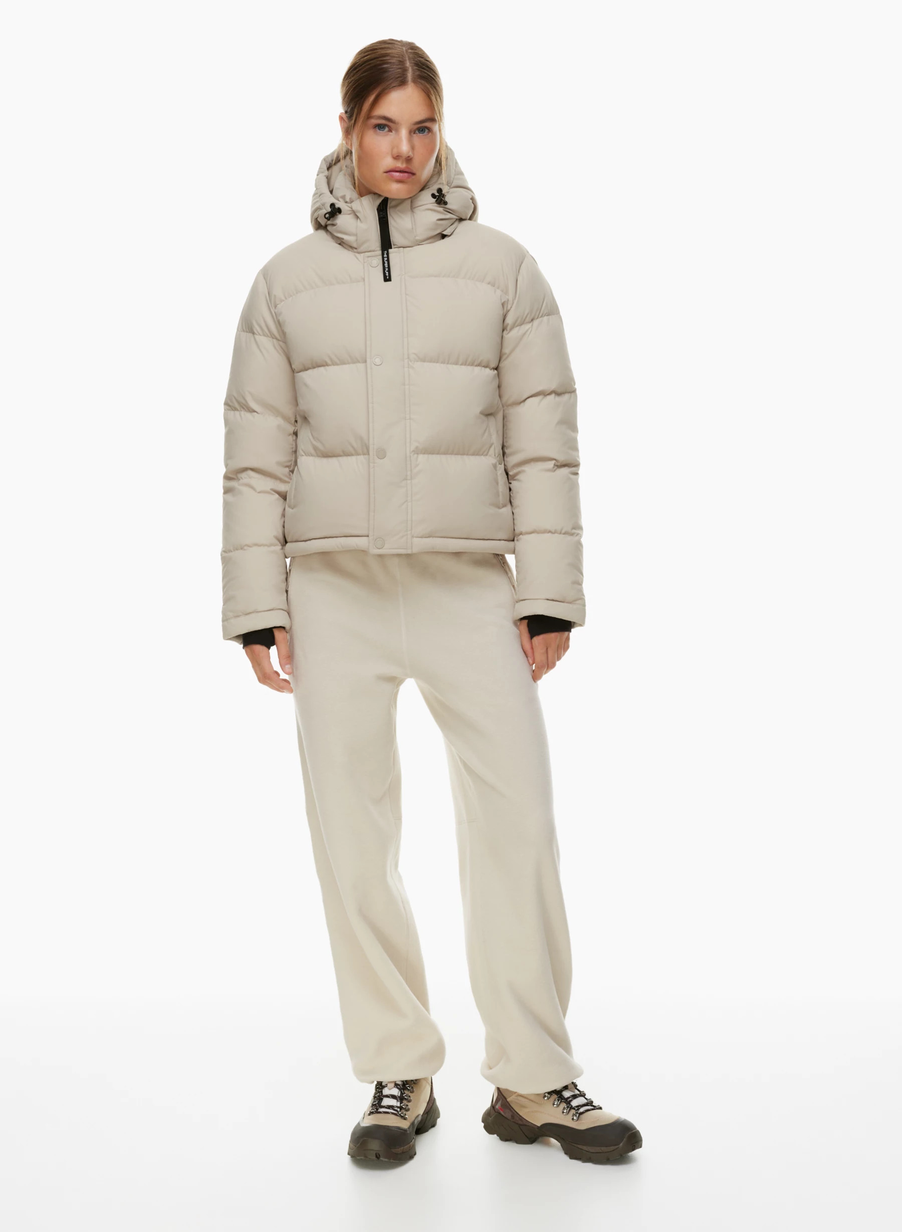 THE SUPER PUFF™ SHORTY | Aritzia