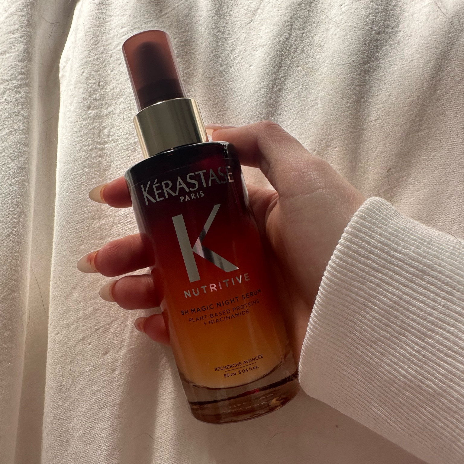 BEST hair serum i’ve ever used. especially if you have dry/frizzy/bleached hair 