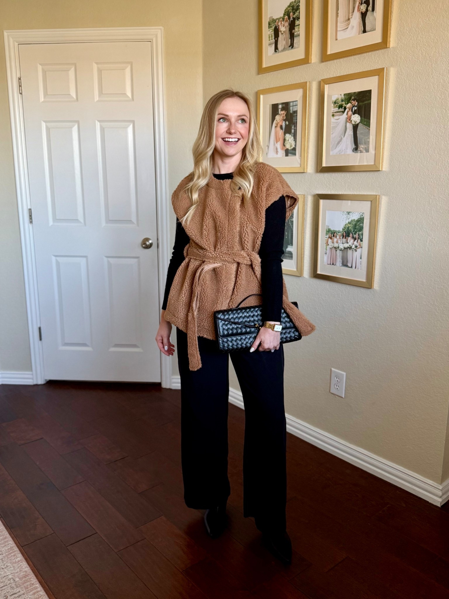 Love this Sherpa vest!! Wearing an XS/S 

#LTKootd #LTKGiftGuide #LTKSeasonal