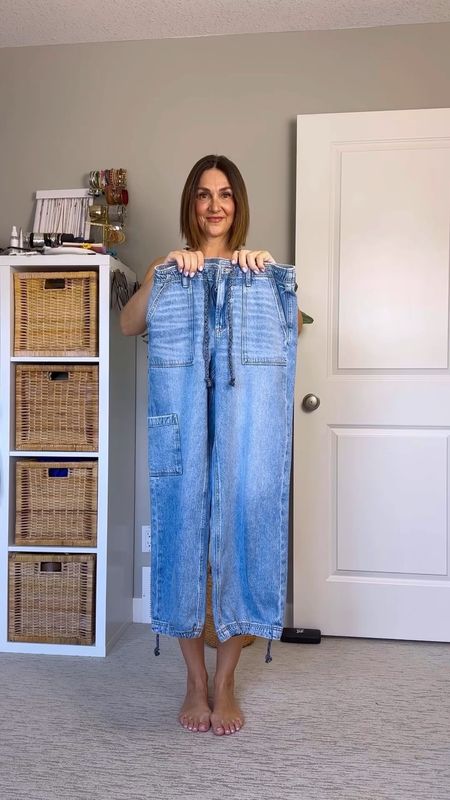 Outfit ideas for denim cargo joggers! I’m 5’ 7” wearing my usual size 4 (reg length). Linked what I could from these outfits, wearing M in the bomber jacket, S in the blazer and sized down 1/2 in the Converse, Birkenstocks, sling backs and heeled mules fit tts (go up if between)


#LTKstyletip #LTKshoecrush #LTKVideo