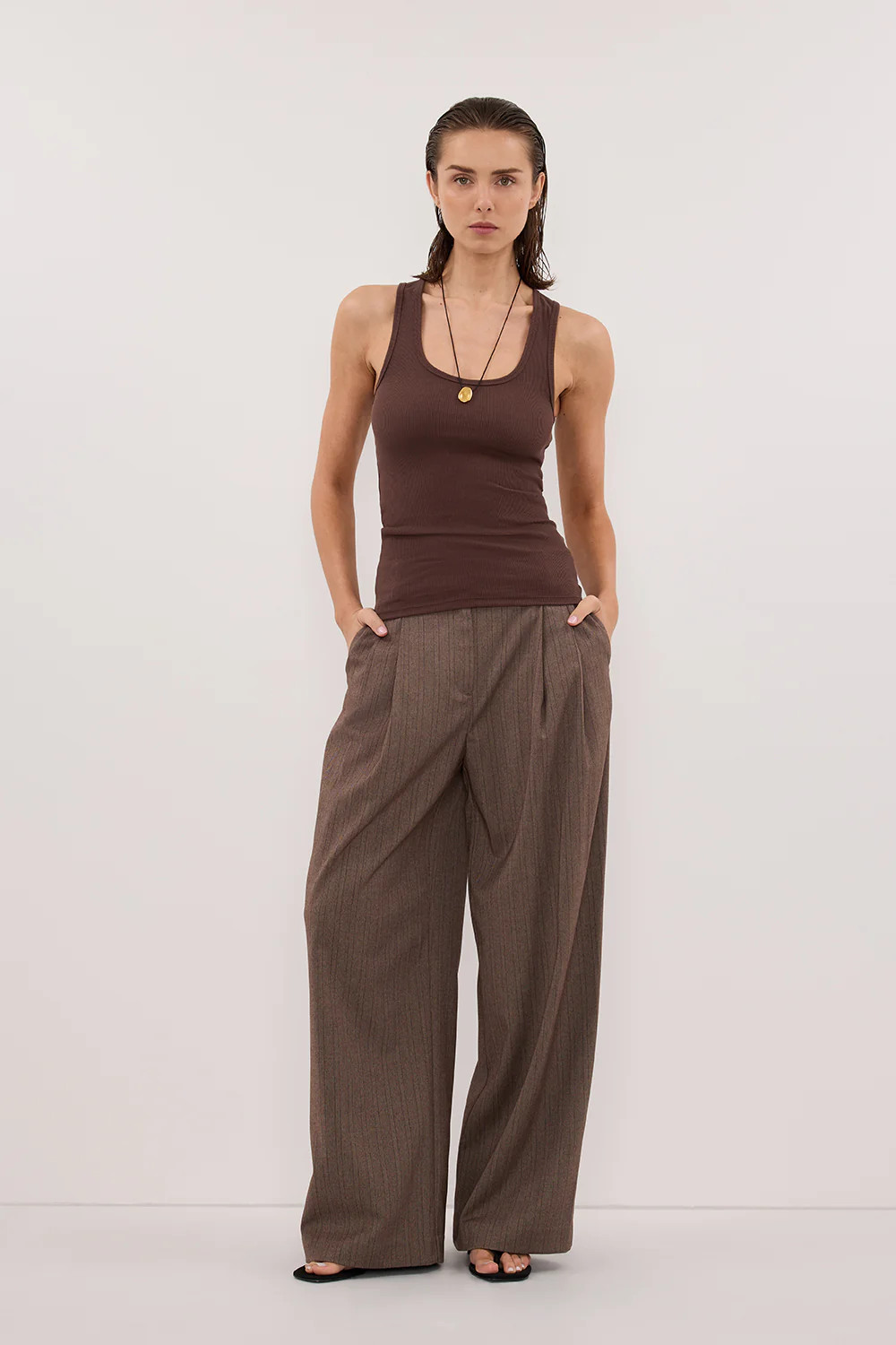 THEO CHOC TANK | DISSH