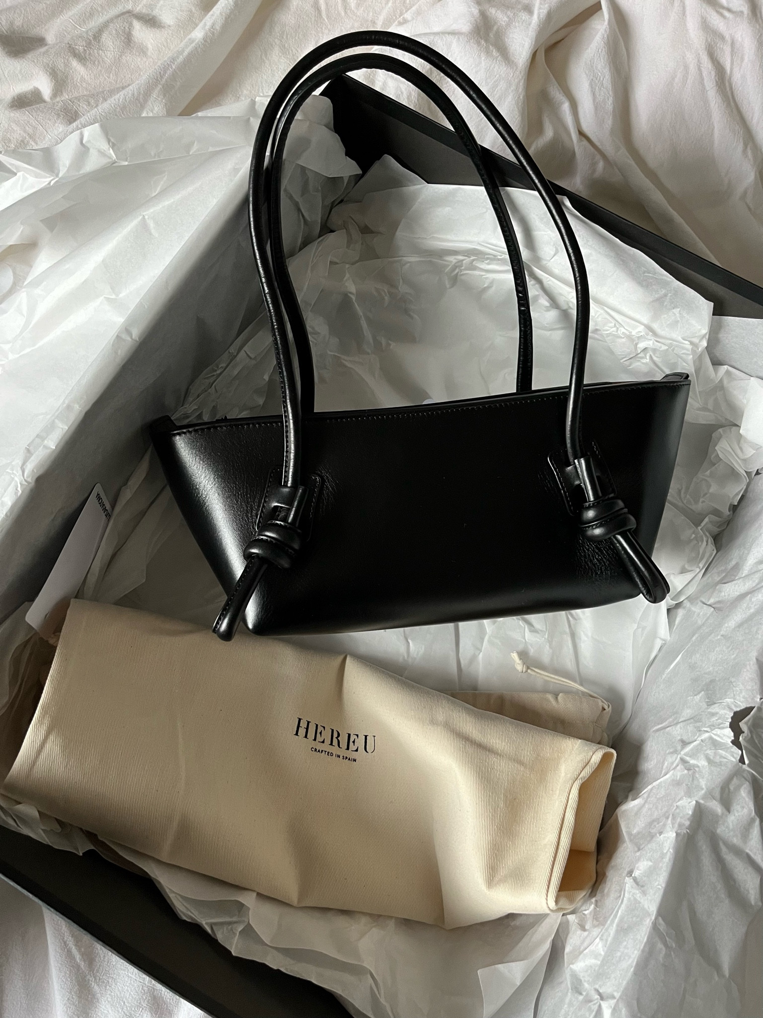 The definition of timeless and chic 🖤

Black bag, Hereu bag, Fleca bag, must-have bag, timeless bag

#LTKworkwear #LTKstyletip