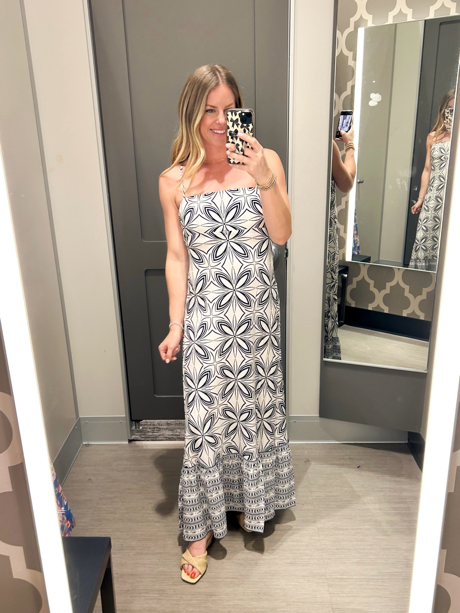 LOVE this maxi! On sale for 30% off!

#LTKSeasonal