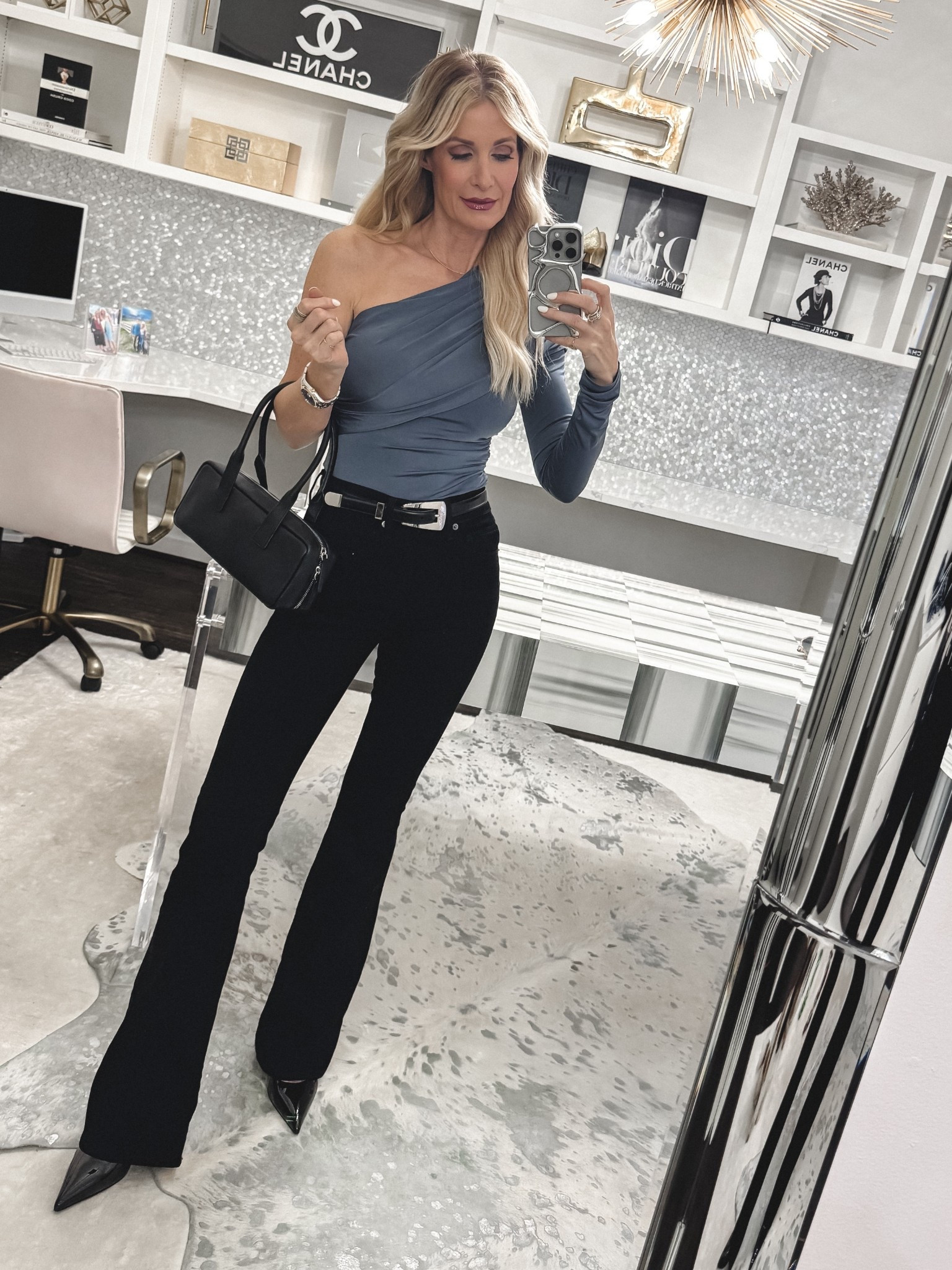 Dating over 50 OOTN ✨

There’s nothing I love more than putting together a look that makes you feel confident, feminine, and a little bit powerful.

I wore a one-shoulder top from Revolve (on sale right now for under $100 🙌🏼). The slate blue color is stunning — such a beautiful, elevated going-out shade.

I paired it with my leg-lengthening black flares from Veronica Beard that literally make your legs look miles long. Such a chic, flattering night-out combo.

Both pieces run true to size — I’m wearing an XS in the top and a 24 in the denim.



#LTKgrwm #LTKOver40 #LTKootd