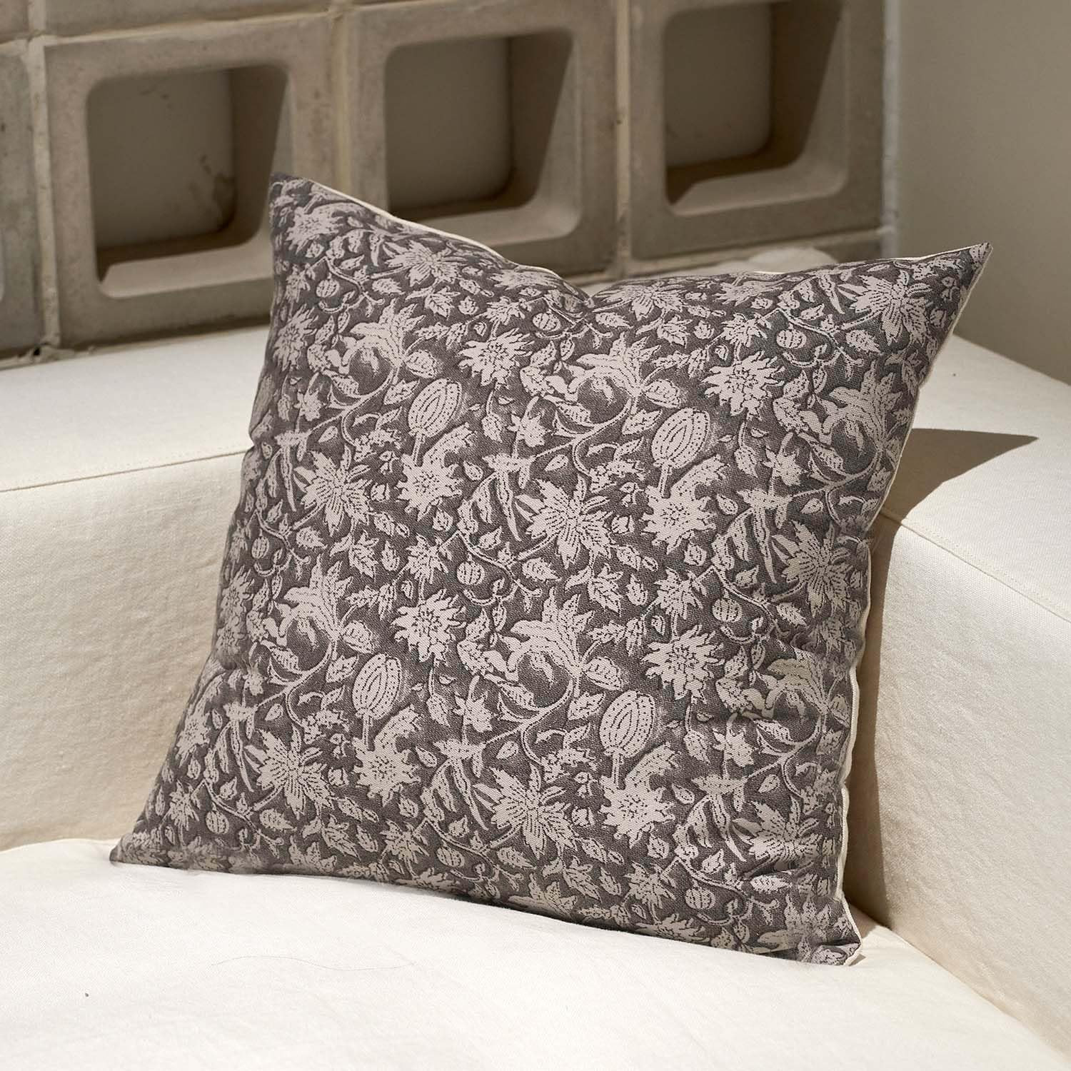 Amor Virisso Floral Throw Pillow Covers 18x18 Couch Pillows for Living Room Decorative Accent Pil... | Amazon (US)
