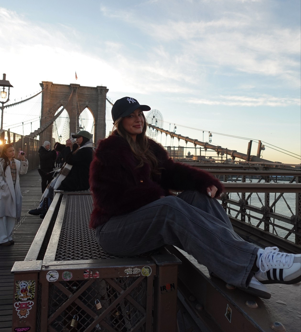 brooklyn bridge ootd #newyorkcity #brooklynbridge #winterootd #winterstyle

#LTKootd #LTKBeauty #LTKFindsUnder100