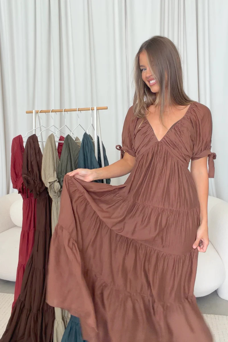 Grayson Maxi Dress in Hazelnut - Bump Friendly | Worth Collective