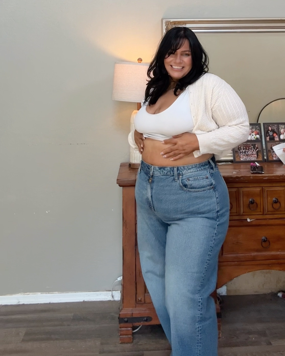 I’m 16/18 and 5’6” I ordered these barrel jeans in curve love 33/16 Long there’s no stretch which would usually make me do an 18 but they’re more relaxed so these are perfect for the look I wanted and the waist stretches out a bit through the day. The long length hits right at the top of my shoe 

#LTKMidsize #LTKootd #LTKPlusSize