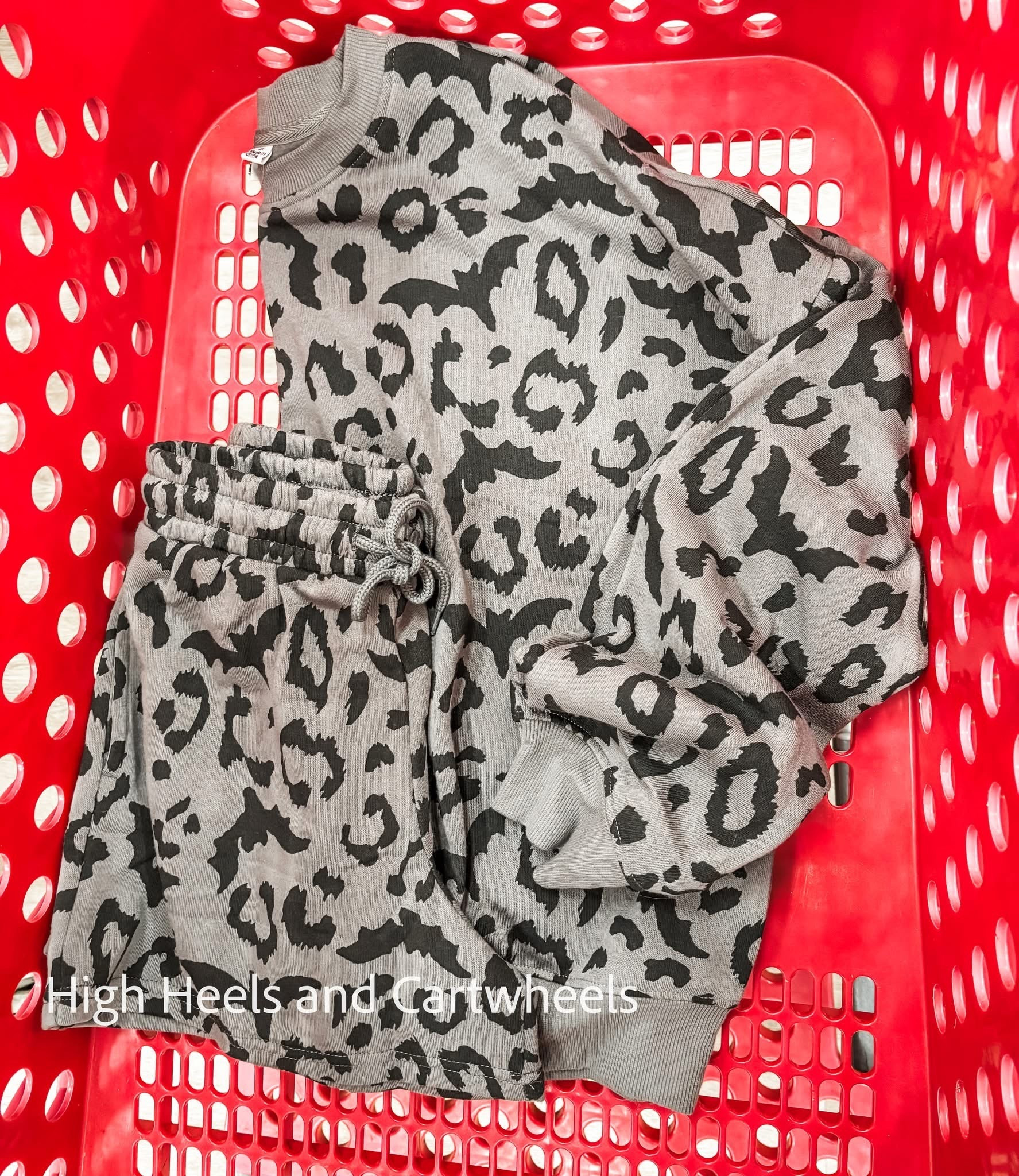 Leopard print but make it spooky! On Sale!

#LTKSeasonal #LTKStyleTip #LTKFindsUnder50