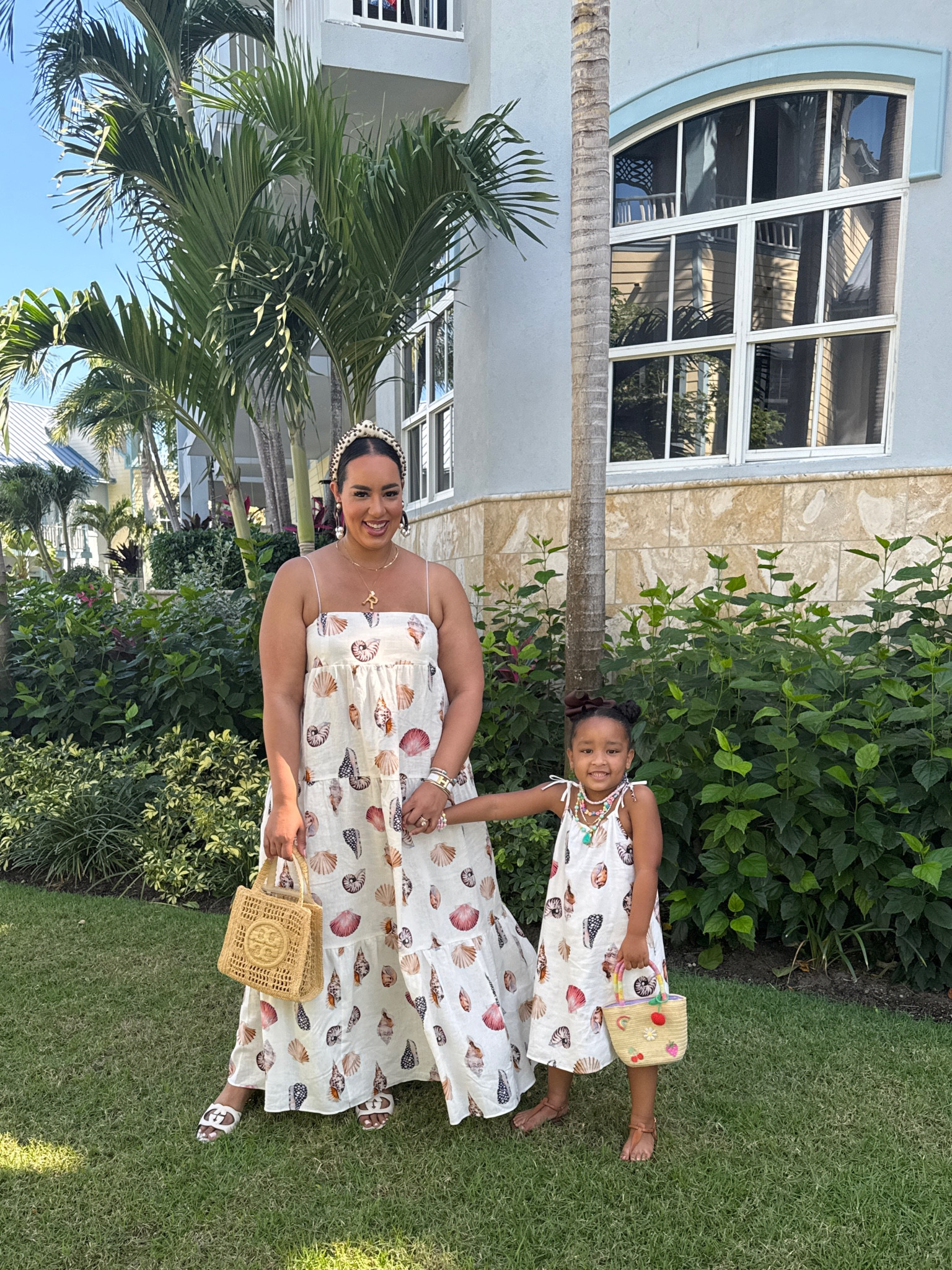 Mommy and me matching momemt! We are wearing dresses from @showmeyourmumu 

#LTKMidsize #LTKFamily #LTKPlusSize