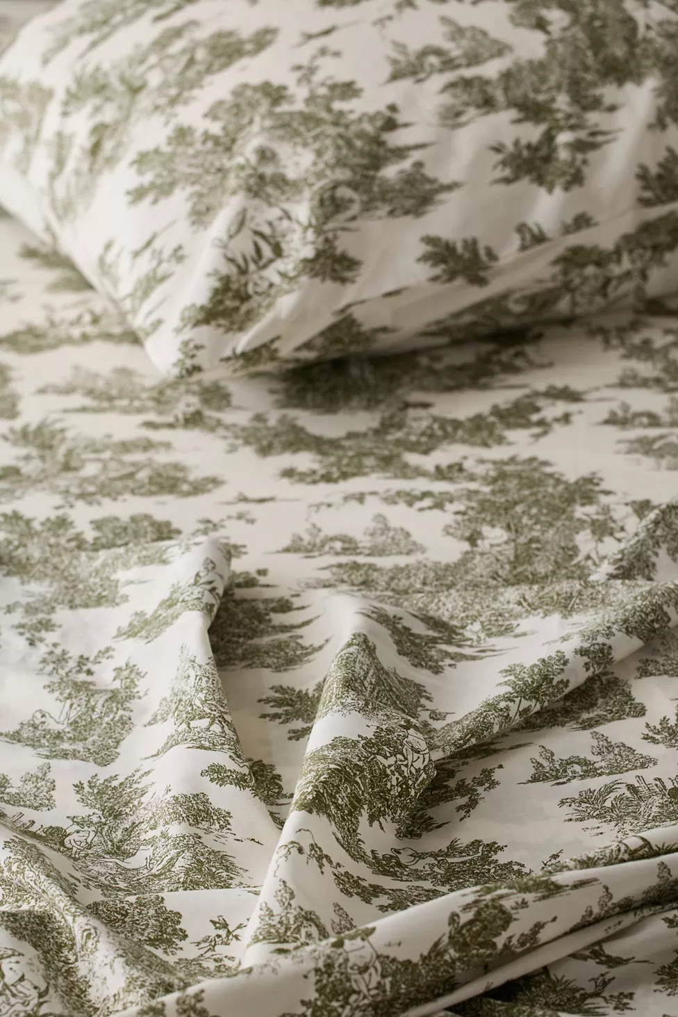 Frog Toile Patterned Sheet Set | Urban Outfitters (US and RoW)