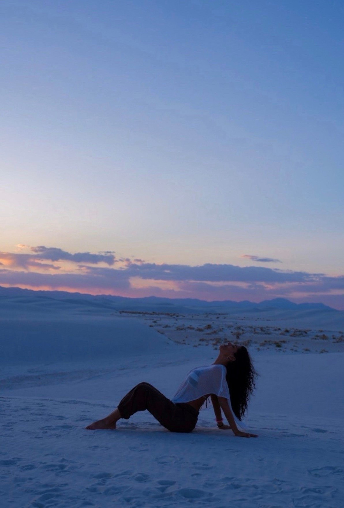 🤍 Sunset views, endless white dunes, and a moment I’ll never forget. Some places are even more magical in person.

#TravelMoments #WhiteSands #DesertViews #SunsetMagic #AdventureAwaits #NatureLovers #ExploreMore #Wanderlust #TravelInspo #BucketListDestinations

#LTKdayinmylife #LTKSeasonal #LTKTravel
