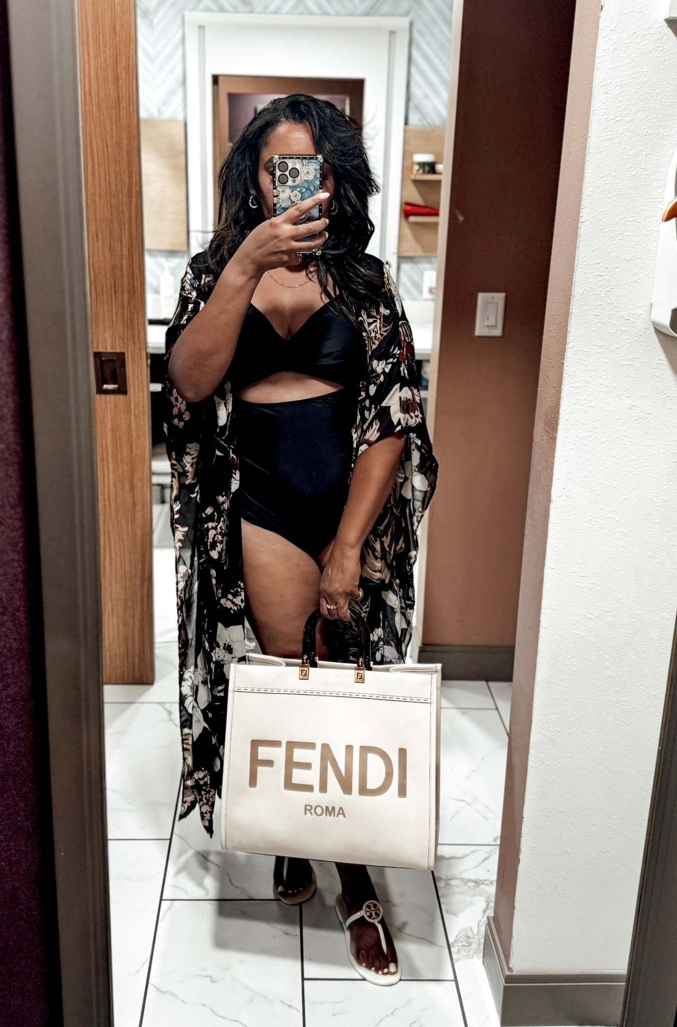 Amazon Cutout One Piece Women’s Swimsuit
Scroll to shop. So glad you’re here 🩷

#LTKTravel #LTKSwim #LTKItBag