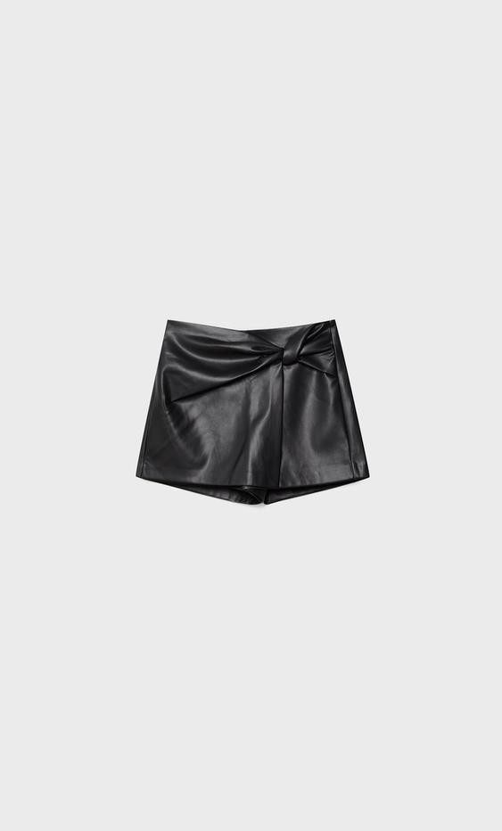 Leather effect skort with side bow - Women's fashion | Stradivarius United Kingdom | Stradivarius (UK)