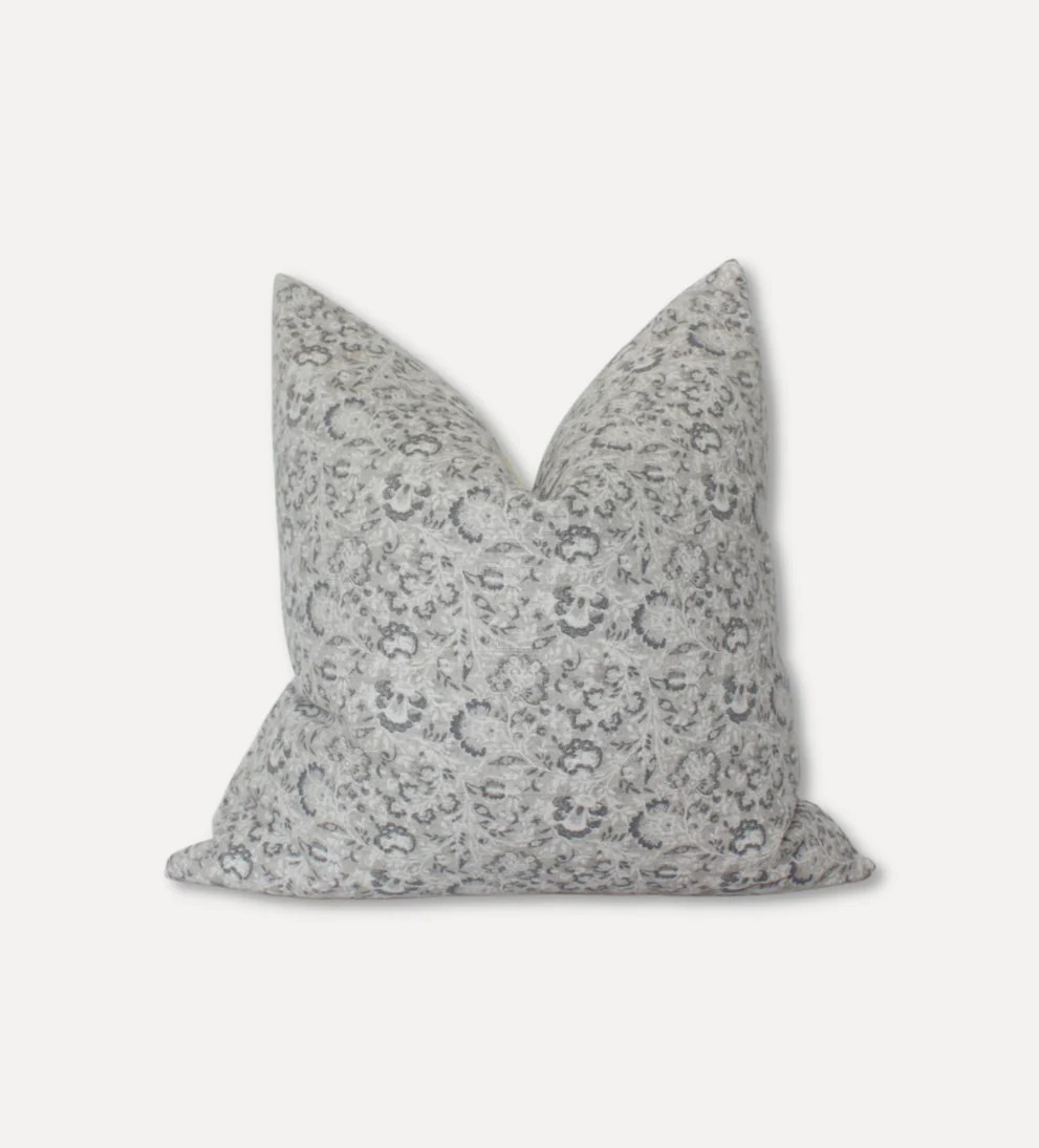 Augusta Pillow | Le Maé by Lindye