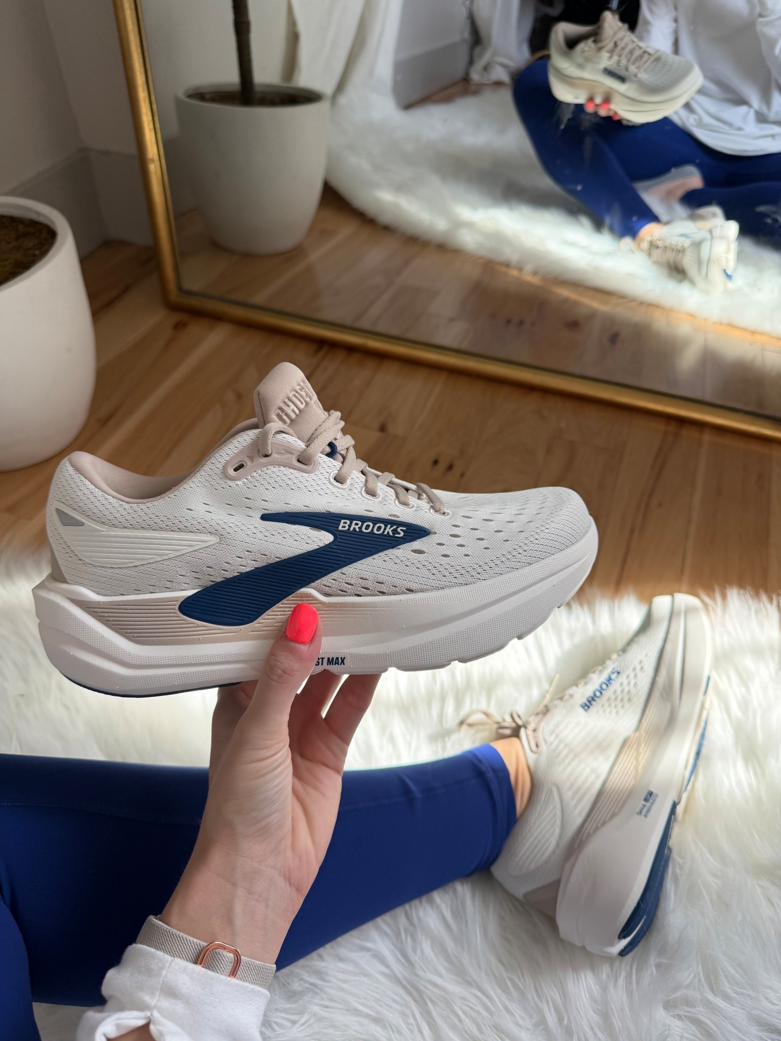 New sneakers!! 

#LTKmomlife #LTKfitnessgoals #LTKootd