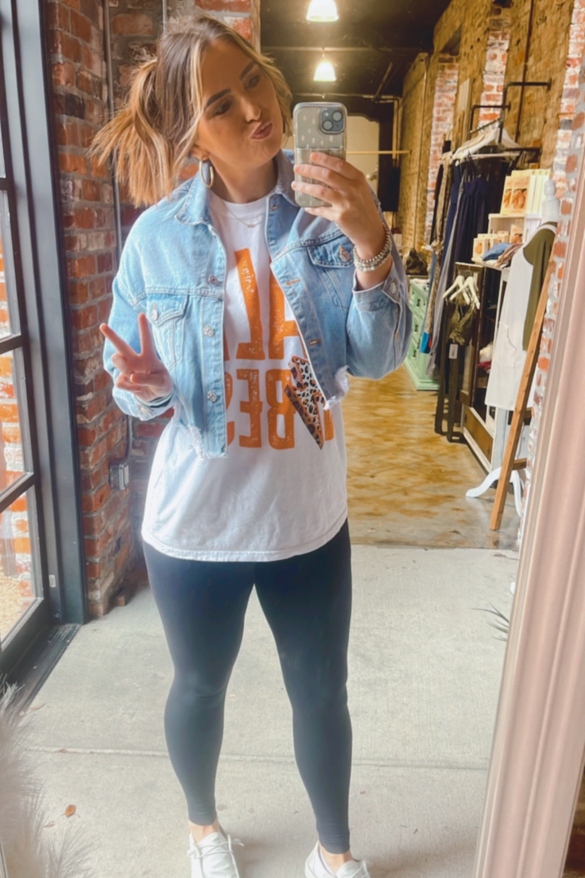 Jacket: Hollis’ Haven Boutique
Tee: Hollis Haven Boutique
Leggings: Amazon
Shoes: Hey Dudes

#LTKfit #LTKSeasonal #LTKunder50