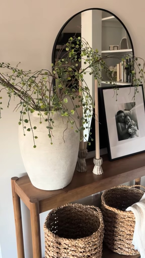 Cozy & curated entryway details 🤍✨
Exact pieces + similar finds linked to recreate this look in your home

#LTKdayinmylife #LTKHome