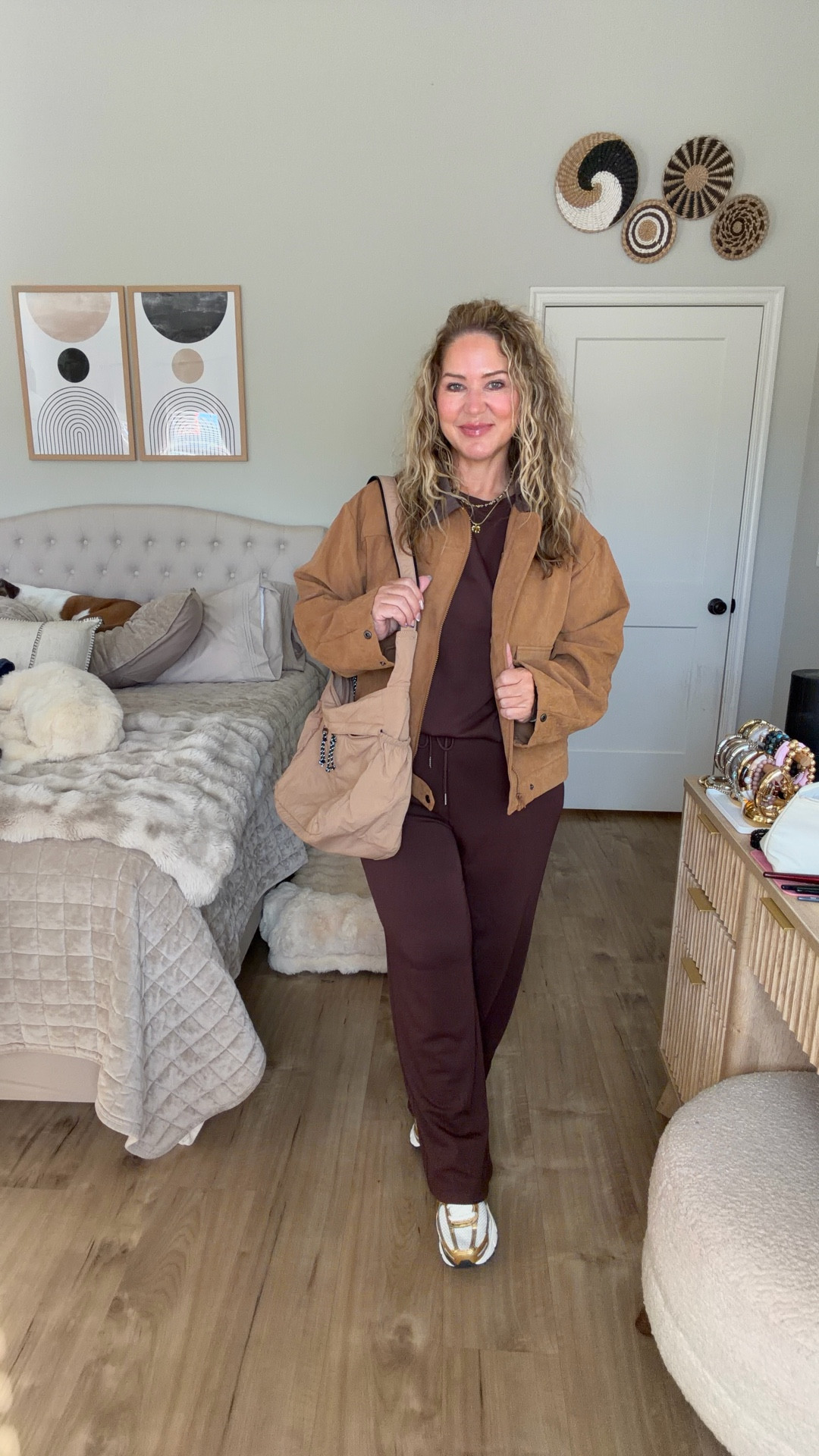 Size large. Shoes tts 

#LTKMidsize #LTKOver40 #LTKPetite