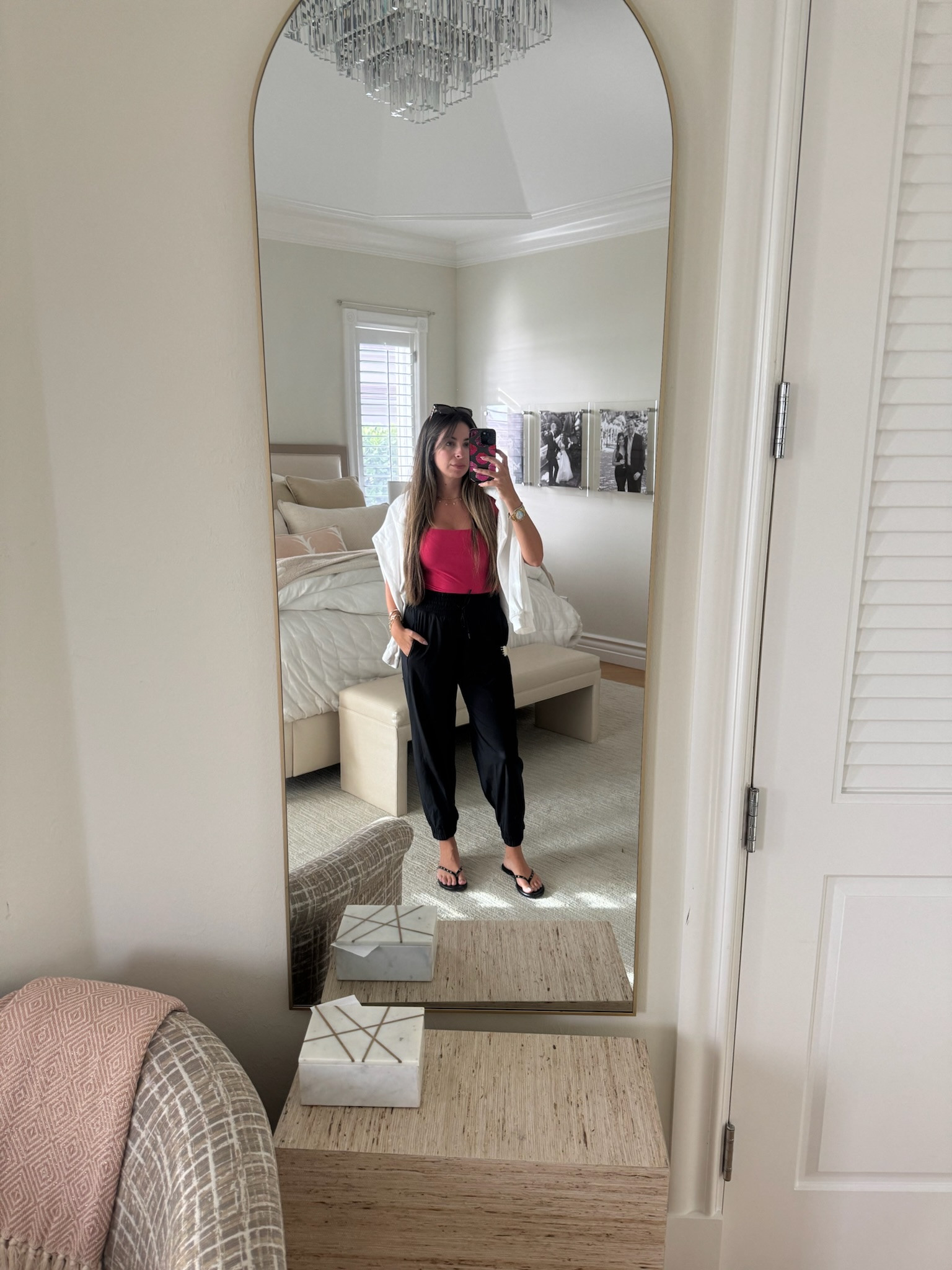 OOTD ✨ 

My fav A+F joggers. Have these in a few colors & love them! 

#LTKActive #LTKFindsUnder100 #LTKSeasonal