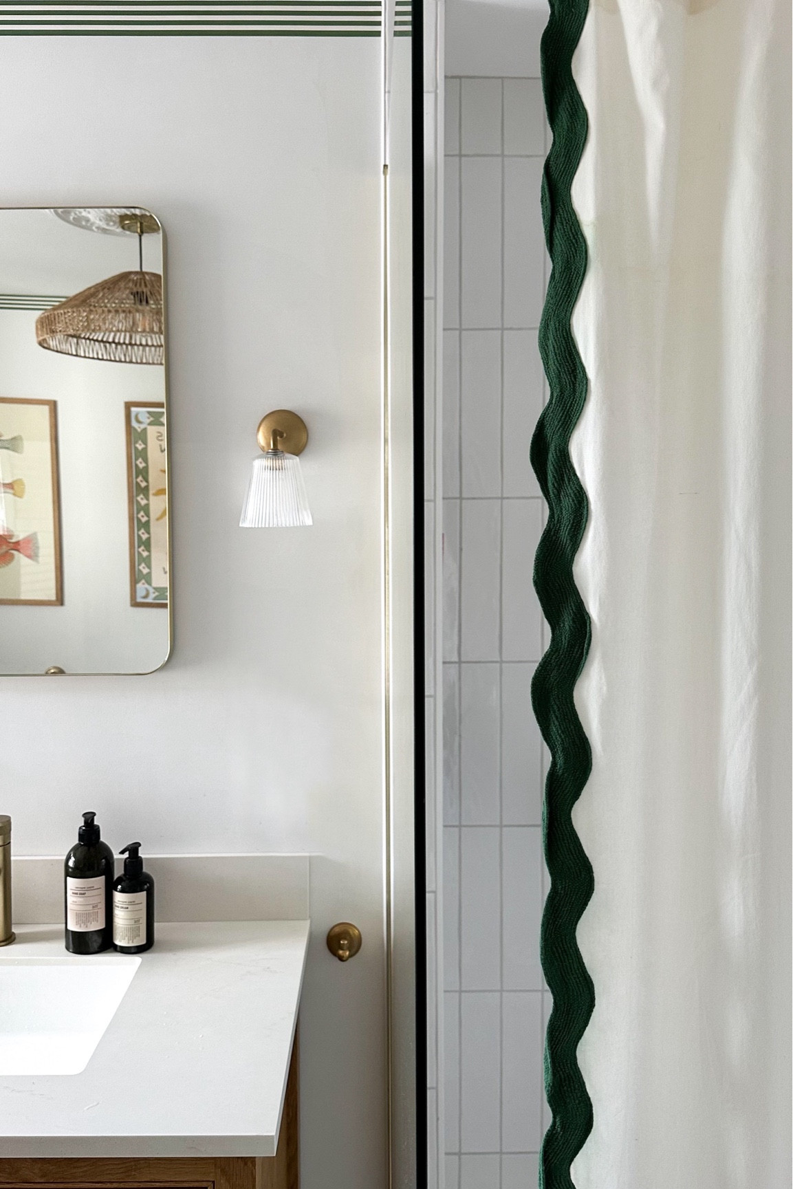 My new green scalloped shower curtain is adding all a touch of whimsy to my bathroom decor! 🐚

#bathroomdecor #mybathroom #bathroomaccessories

#LTKuk #LTKhome #LTKeurope