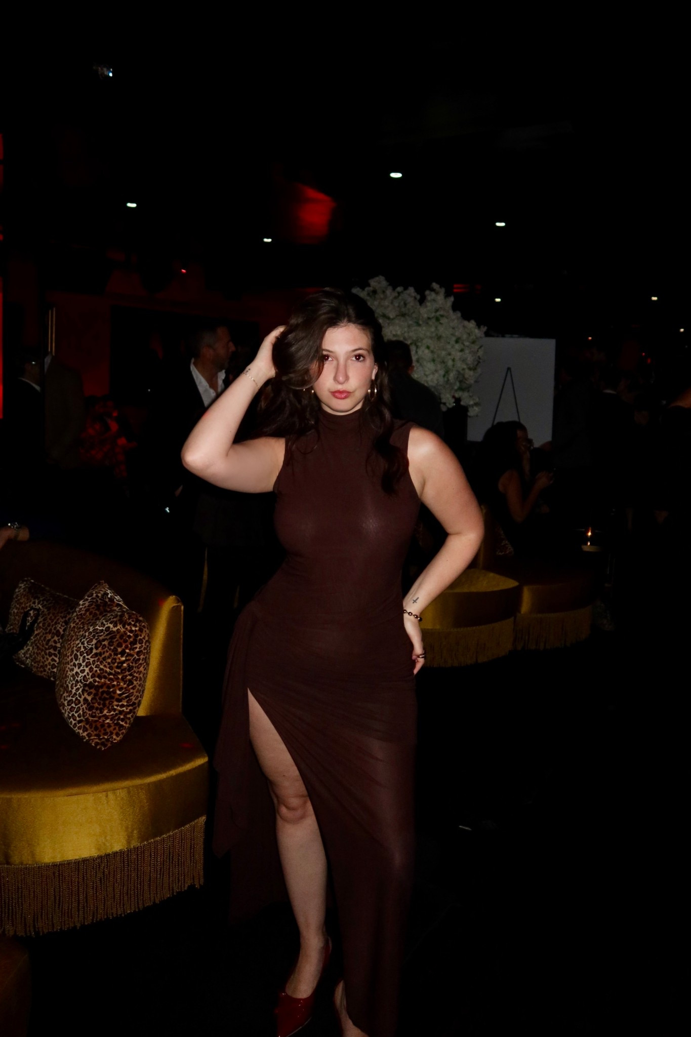 The perfect fall dress 🤎

Fall dress, autumn colors, long dress, dress with slit, brown dress, tight dress, midsize fashion, midsize fashion inspo 

#LTKMidsize #LTKStyleTip