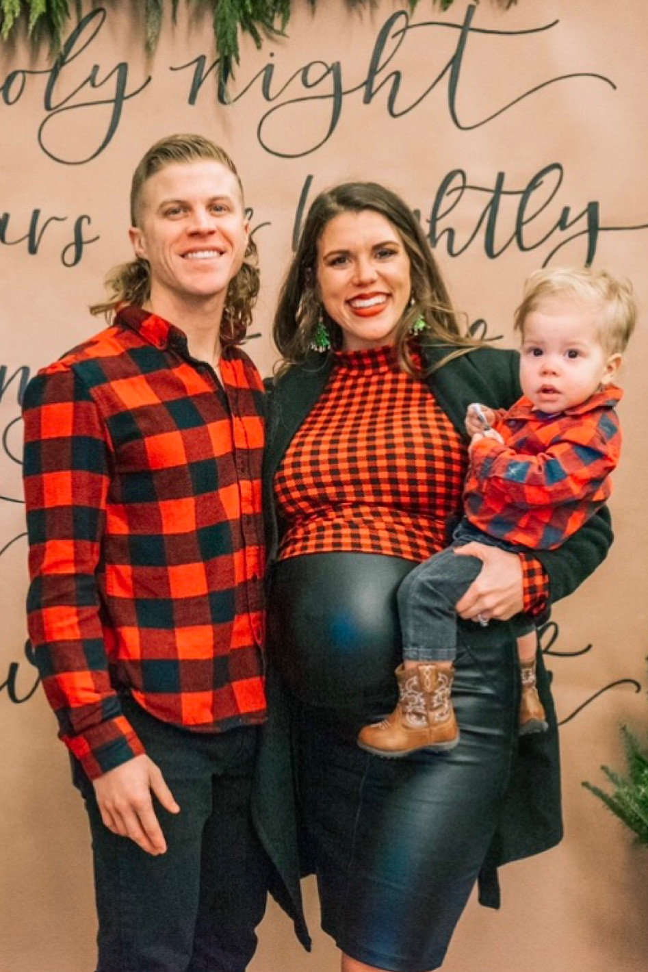 Maternity skirt, bump friendly top and matching outfits for the fam! For reference-I’m wearing a medium top and my husband is in a medium 

#LTKkids #LTKbump #LTKHoliday