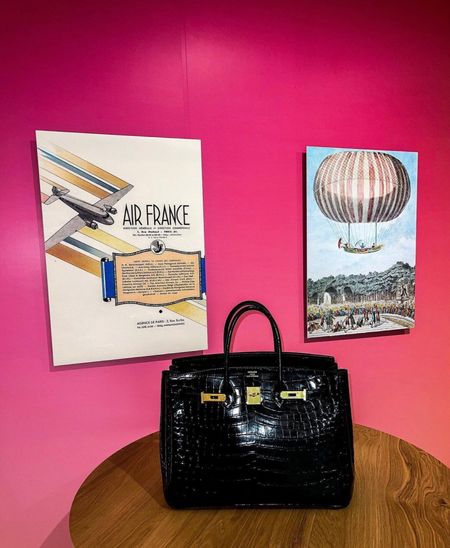 Hermes Birkin 35 Bag Black Porosus Crocodile Gold Hardware 🖤

#LTKworkwear #LTKitbag #LTKstyletip