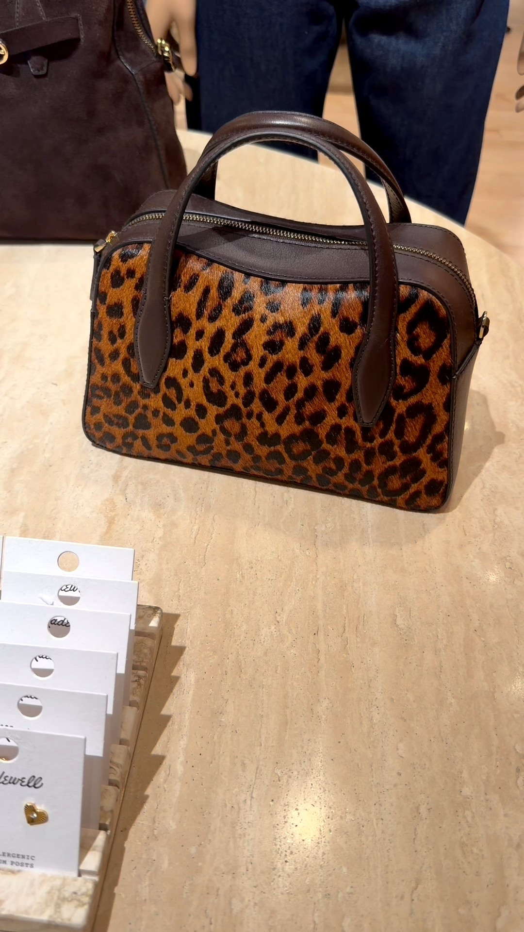 You can never go wrong with a purse from #madewell #fallfashion

#LTKStyleTip #LTKSeasonal #LTKItBag