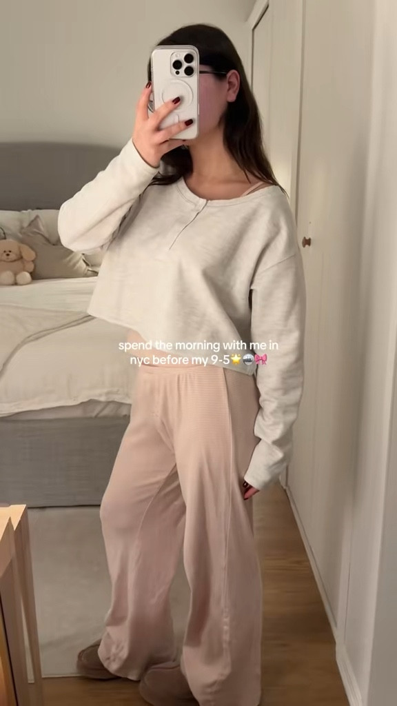 slow mornings before work>>>

#LTKootd #LTKmorningroutine #LTKdayinmylife