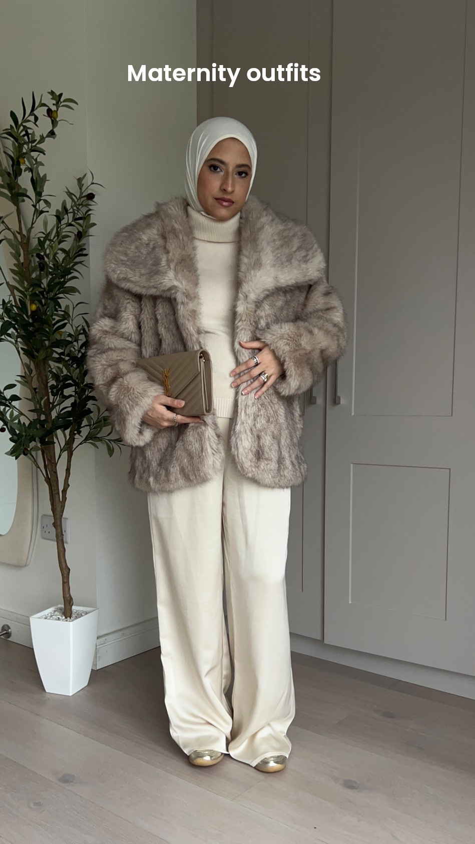 Winter maternity outfit 🤰 

#LTKwinter #LTKpetite #LTKmaternity