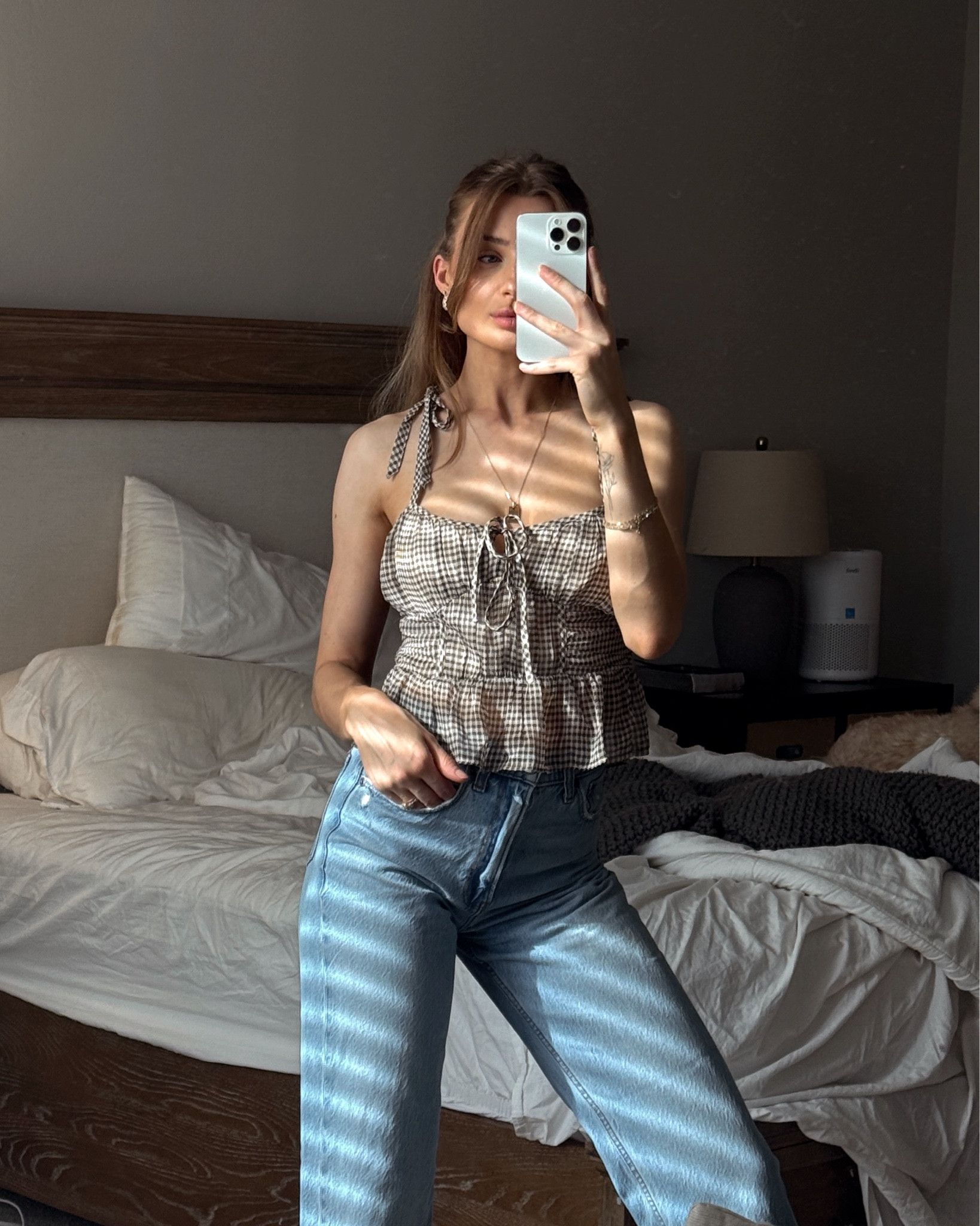 This shirt is on sale for TEN DOLLARS 🫢


Fall shirt
Fall outfit 
Transitional outfit 
Transitional fall outfit 
Style help
Jeans
Fall style 

#LTKStyleTip #LTKSeasonal