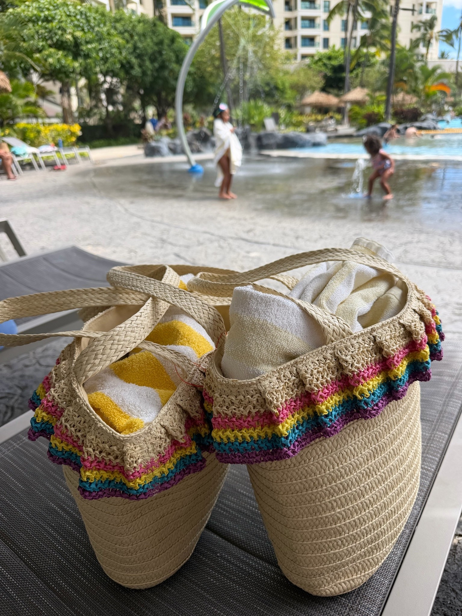 Perfect beach bag for girls.