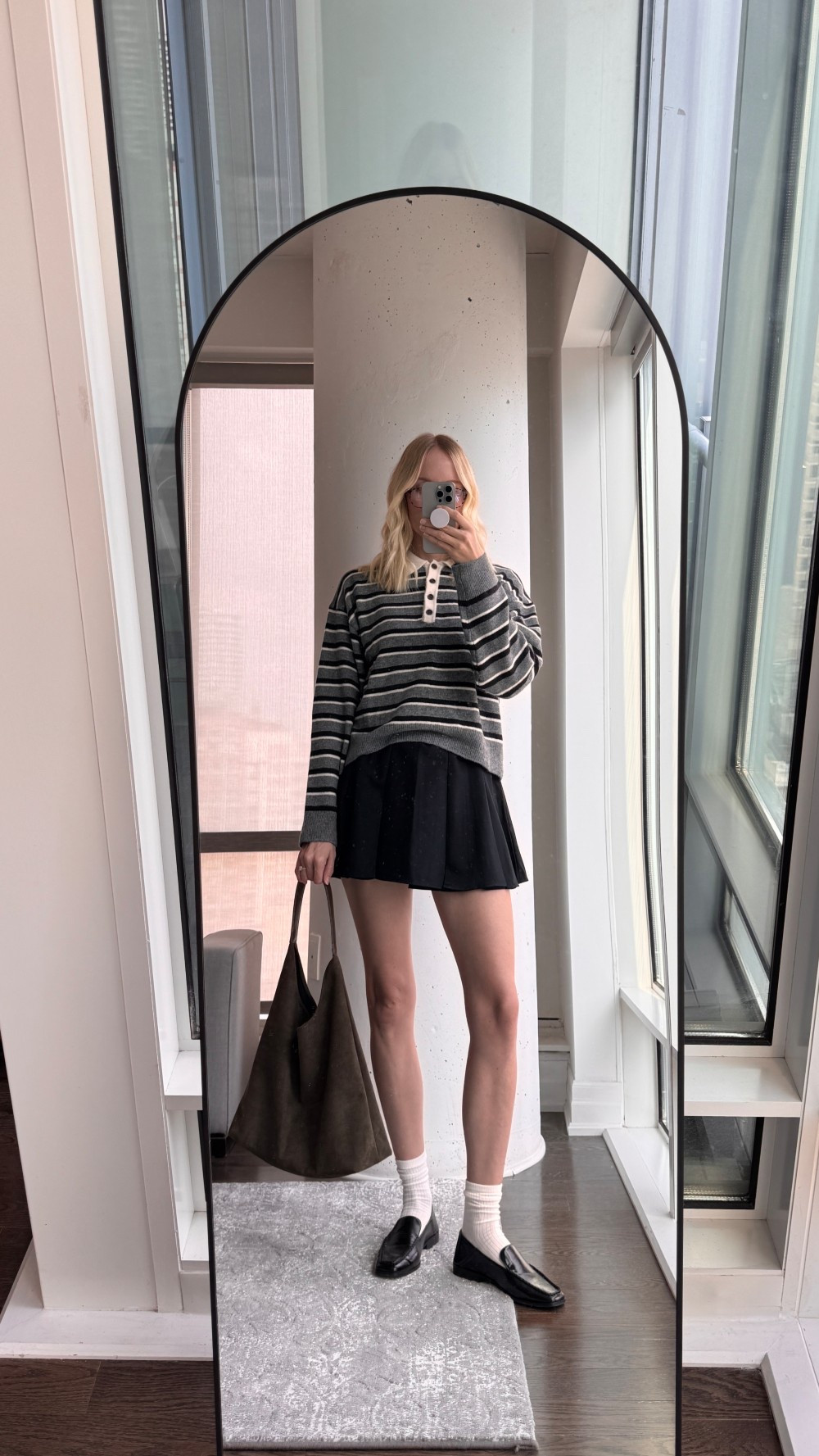 early fall outfit in the city 🍂 

#falloutfit #poloshirt 

#LTKstyletip #LTKworkwear