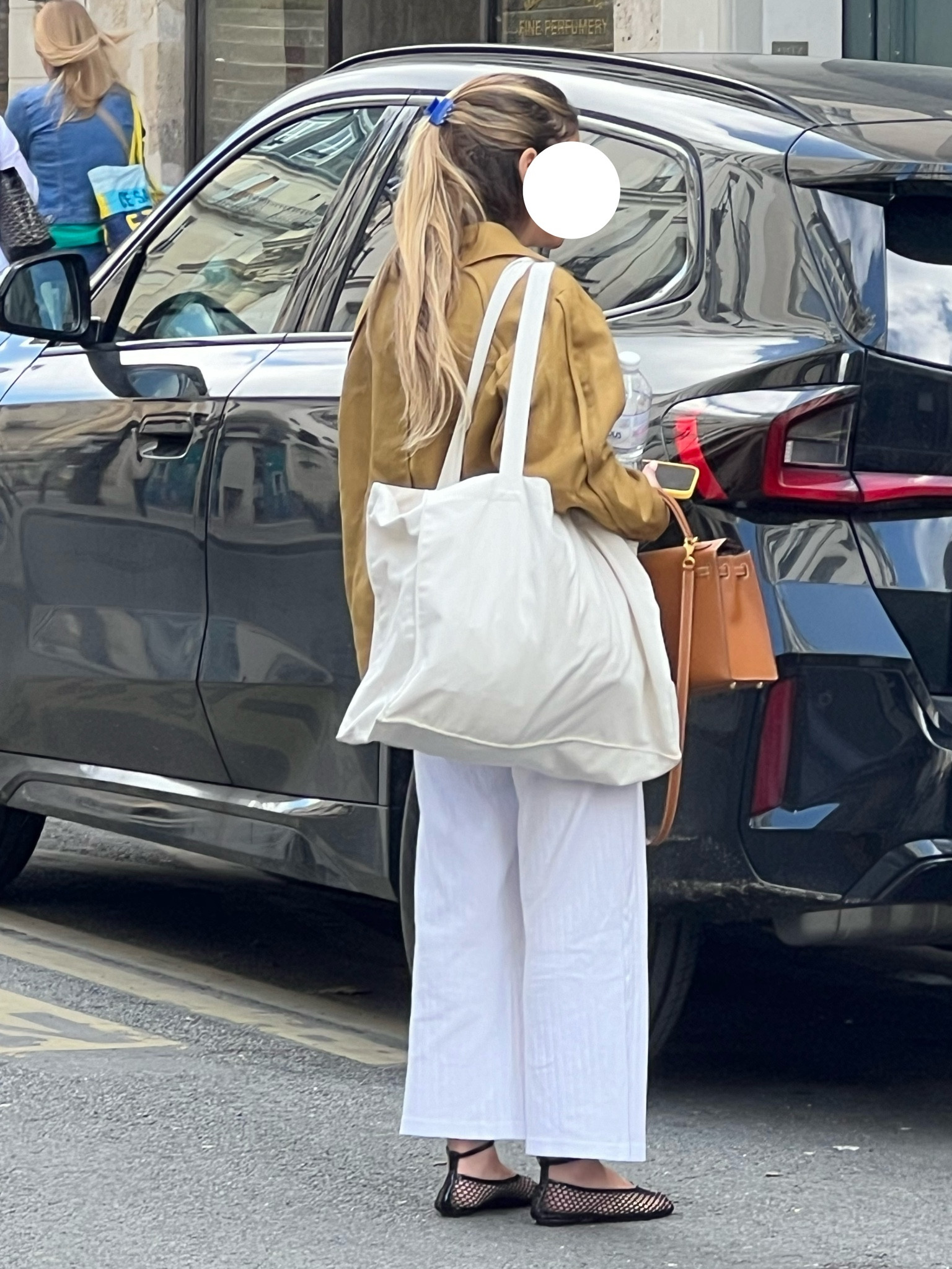 White pants all over Paris

#LTKfrance #LTKeurope