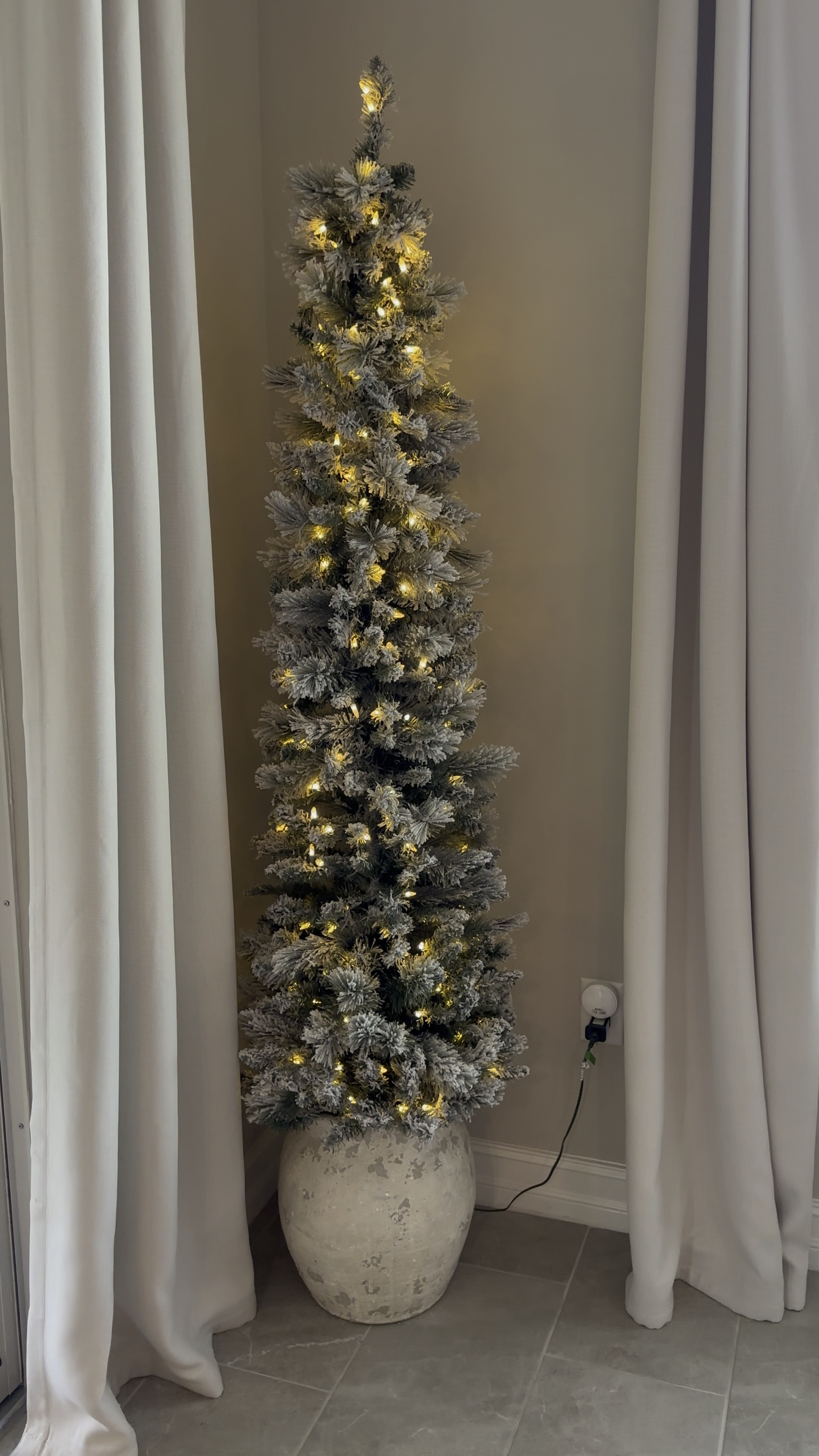 I love styling my Christmas trees different ways. This is one of my favorite pots to use! 


7 foot pencil tree, slim Christmas tree, pencil Christmas tree, pottery barn vase, pottery barn pot, Terracotta pot 


#LTKHoliday #LTKhome