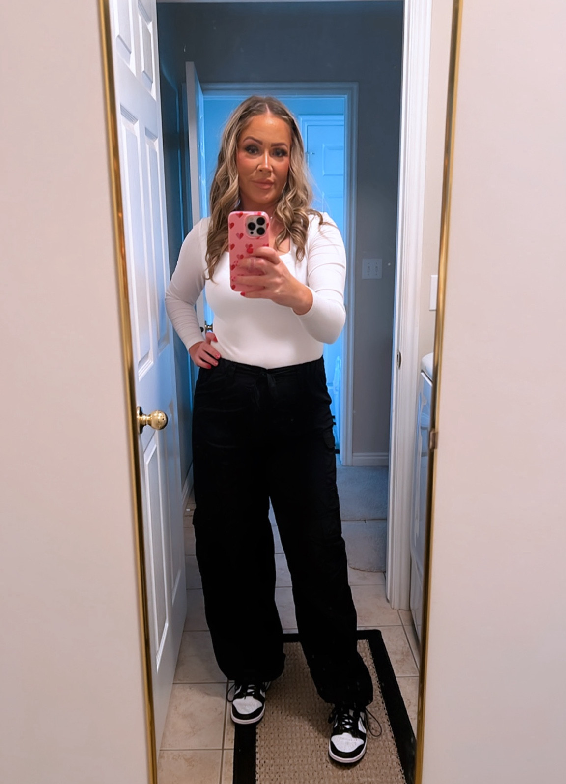 Super Bowl fit!!! Staying neutral lol 


#LTK #shopLTK #nike #nikedunk #oldnavy #walmart #cute #Super Bowl #fit #love #neutral 