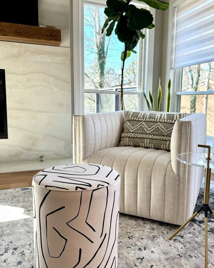 Have a corner in your home that feels empty or forgotten? 

Turn it into something special. Add a comfy chair, soft textures, and a statement plant —it might just become your favorite spot.✨

#HomeDecor #CozyCorner #InteriorDesign #HomeStyling #CozyVibes #DecorInspo #TransformYourSpace #LivingRoomGoals #SmallSpaceLiving #DesignTips #SBSDesignsAtl

#LTKFamily #LTKHome #LTKStyleTip