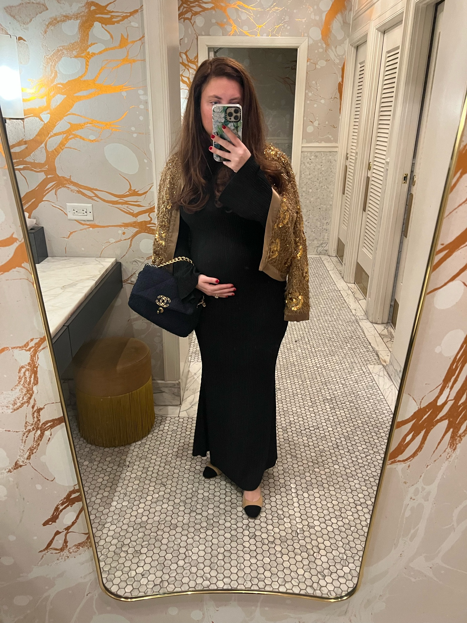 Maternity holiday look 🤍

Sequin cardigan is Zara

#maternityfashion #zara #amazon #chanel19

#LTKHoliday