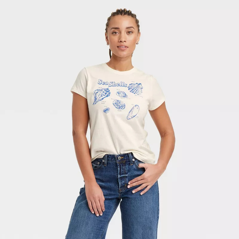 Women's Short Sleeve Graphic T-Shirt - Universal Thread™ | Target