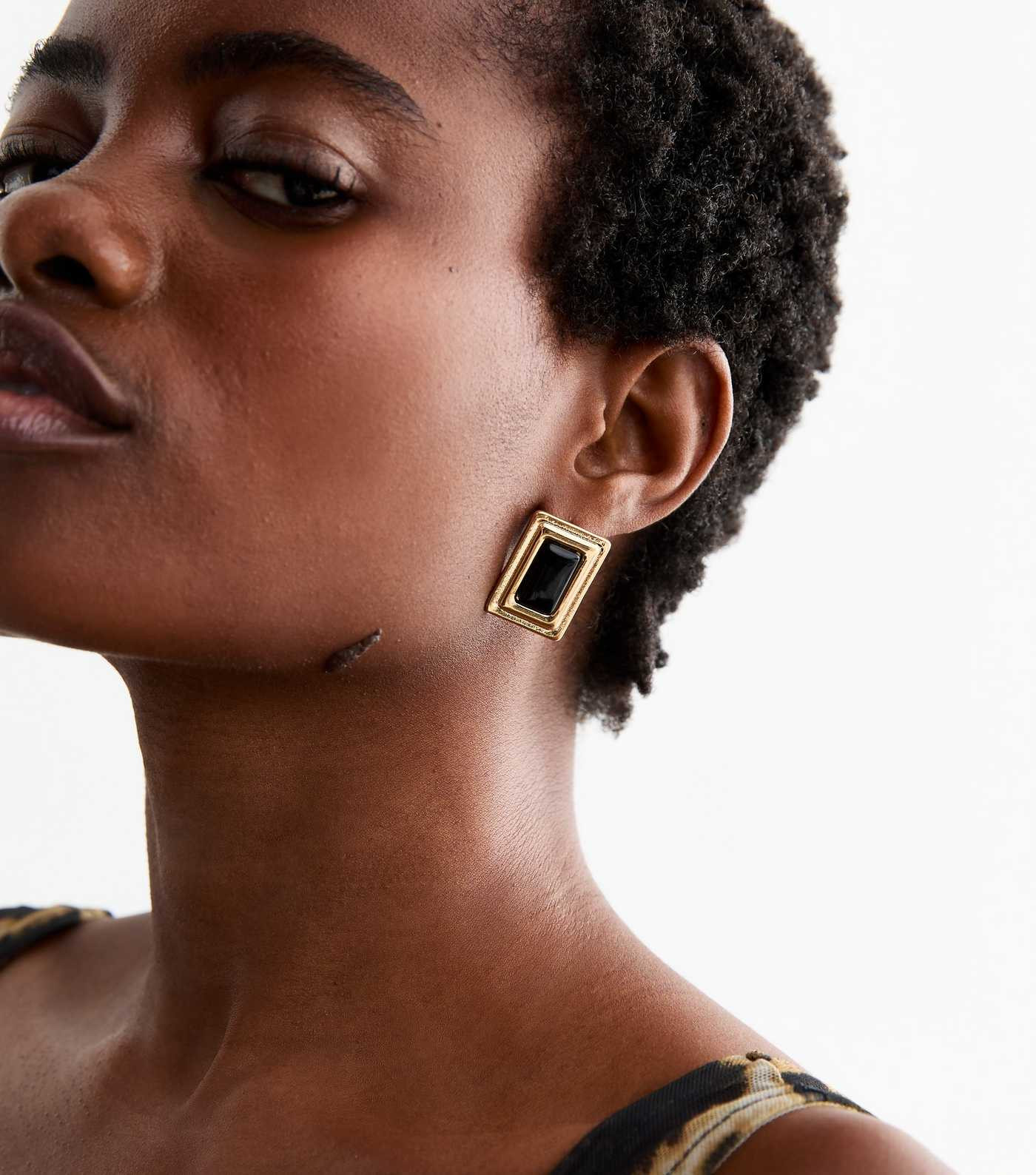 Gold Tone Large Rectangle Onyx Stud Earrings | New Look | New Look (UK)