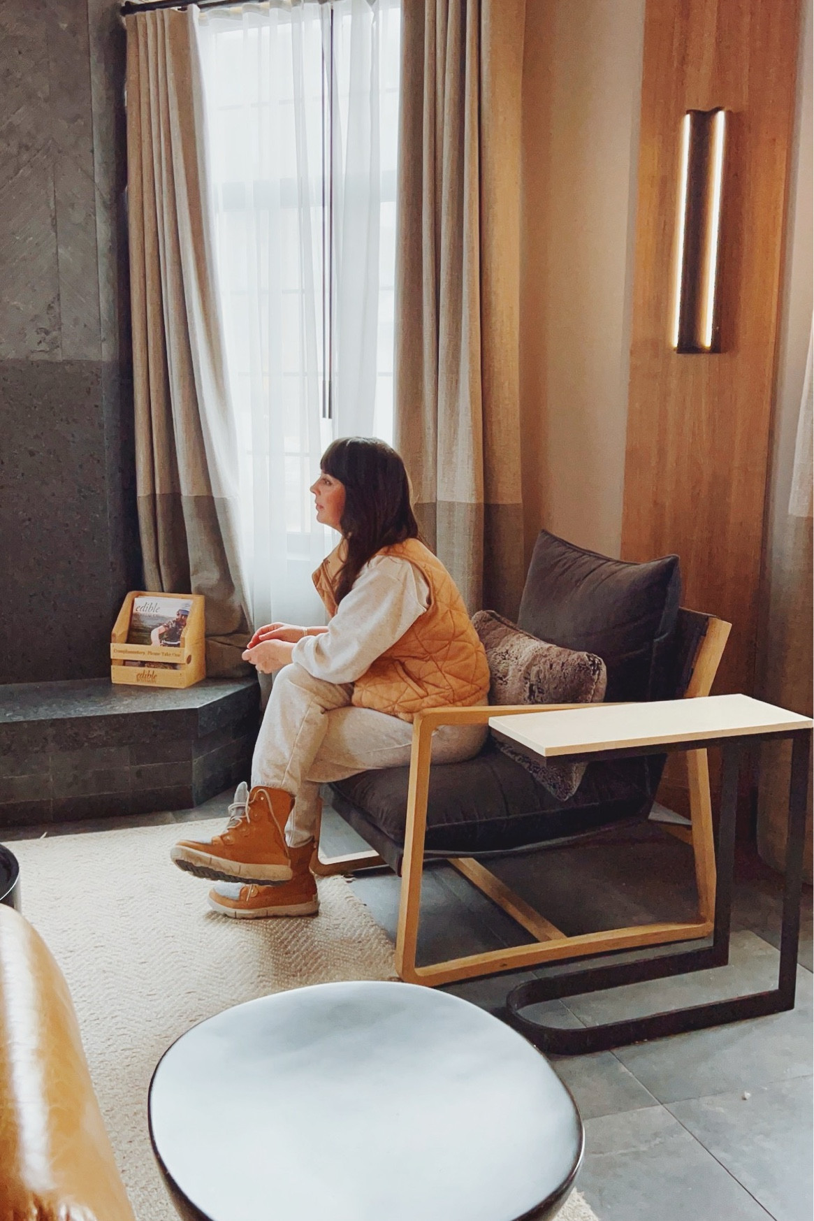 Winter travel outfit inspo🌲⚡️🤍

#winteroutfitinspo #travelfit #momstyle

#LTKActive #LTKTravel #LTKStyleTip