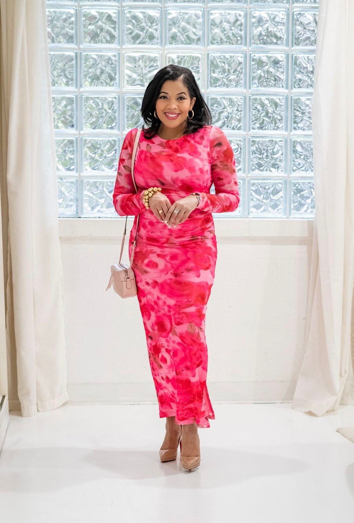 This easy dress comes in tons of colors but I love this pink for Valentine’s Day!

#LTKFindsUnder50 #LTKootd