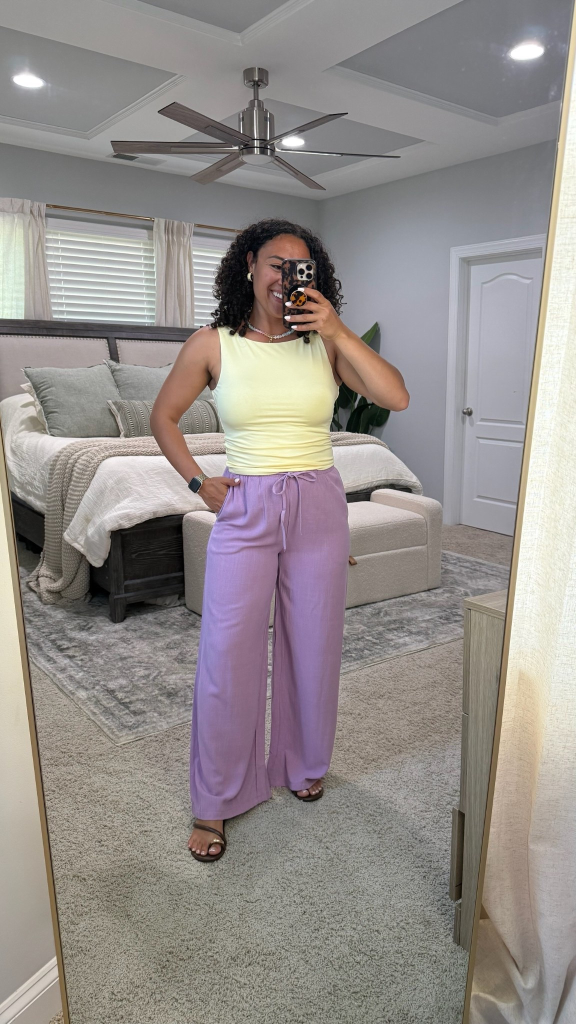 My favorite colors in the comfiest outfit 💜💛

#LTKootd #LTKmomlife #LTKgrwm